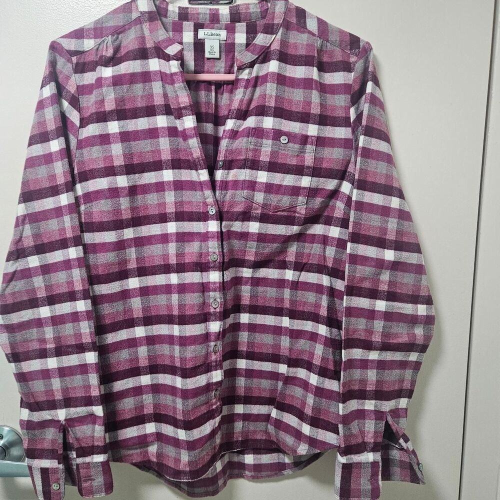 Llbean Women's Purple and Pink Shirt